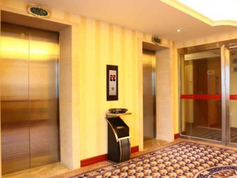 Vienna Hotel Guangzhou Exteriör bild