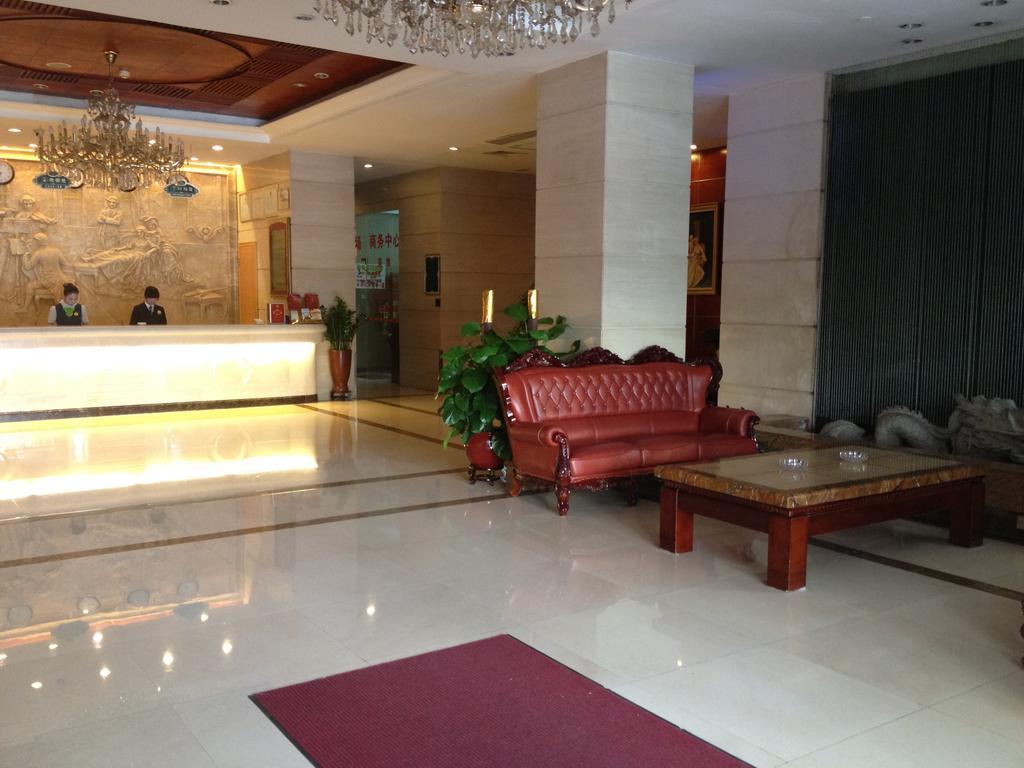 Vienna Hotel Guangzhou Exteriör bild